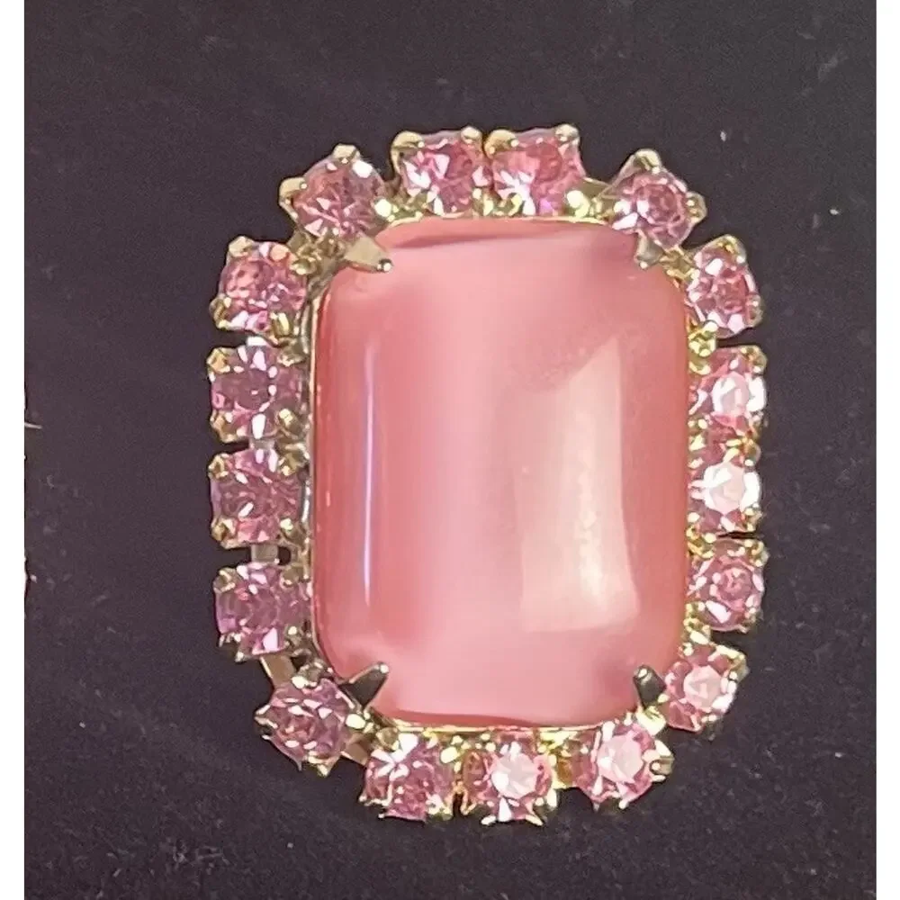 Pink Moonstone Art Glass Rhinestones Clip On Earrings 50s 60s MCM Mod Gold Tone